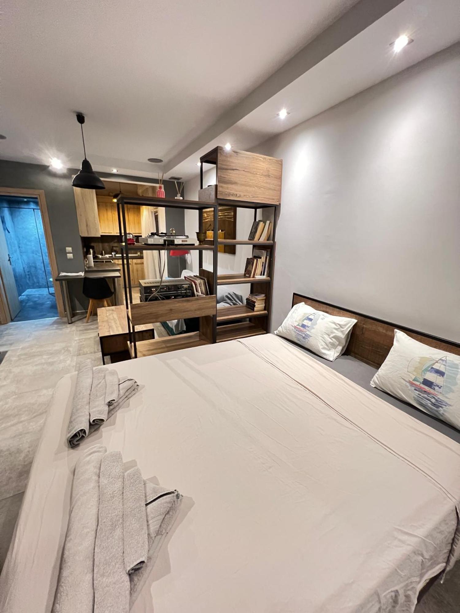 Modern Apartment In The Heart Of The City Alejandrópolis Exterior foto