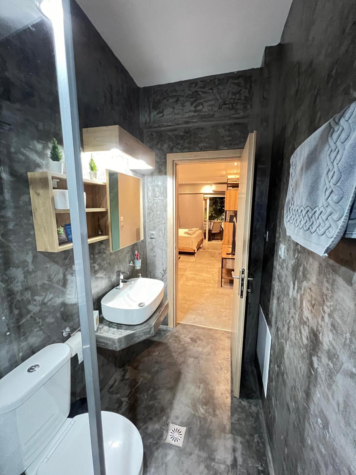 Modern Apartment In The Heart Of The City Alejandrópolis Exterior foto